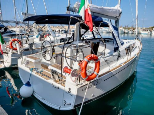 Beneteau Oceanis 35.1