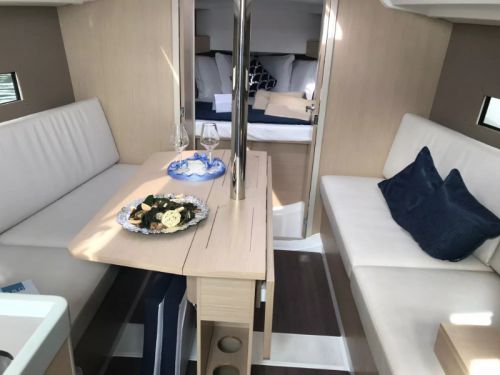 Beneteau Oceanis 30.1