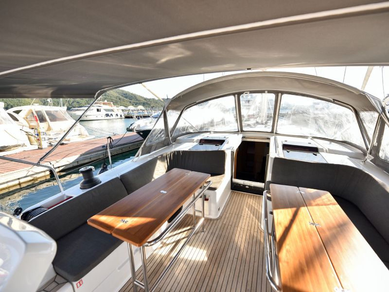 Hanse 508