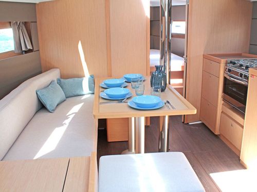 Beneteau Oceanis 38.1