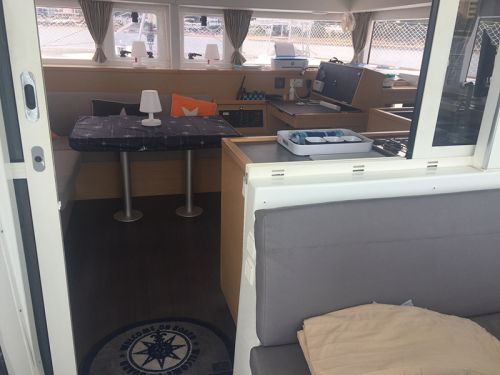 Lagoon 400