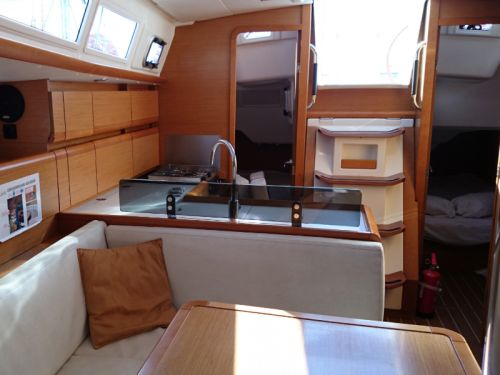 Jeanneau Sun Odyssey 379