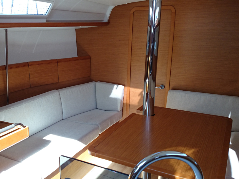 Jeanneau Sun Odyssey 379