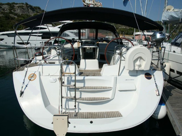 Jeanneau 53