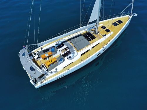 Hanse 588