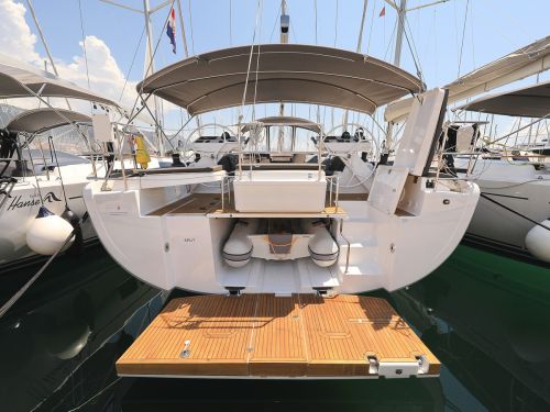 Hanse 588