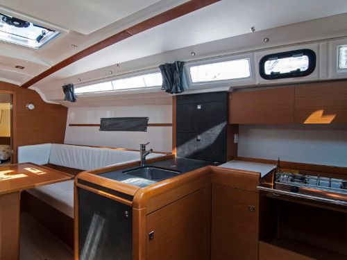 Jeanneau Sun Odyssey 349