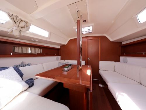 Beneteau Oceanis 34