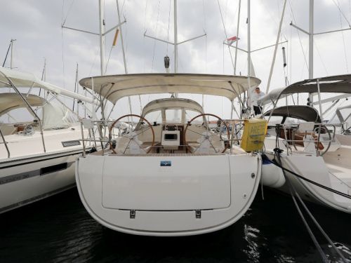 Bavaria 37