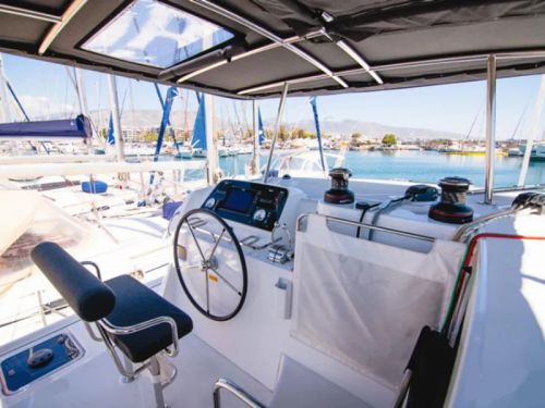 Lagoon 42