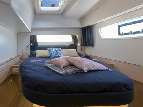 Fountaine Pajot Astrea 42