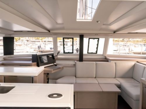 Fountaine Pajot Astrea 42