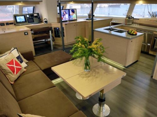 Fountaine Pajot Sanya 57