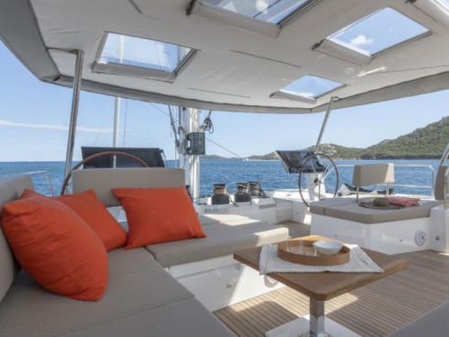 Fountaine Pajot Alegria 67