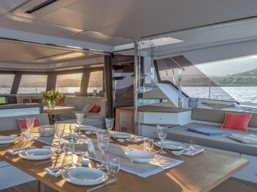 Fountaine Pajot Alegria 67