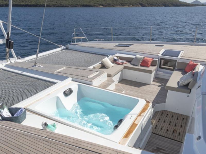 Fountaine Pajot Alegria 67