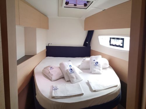 Fountaine Pajot Astrea 42