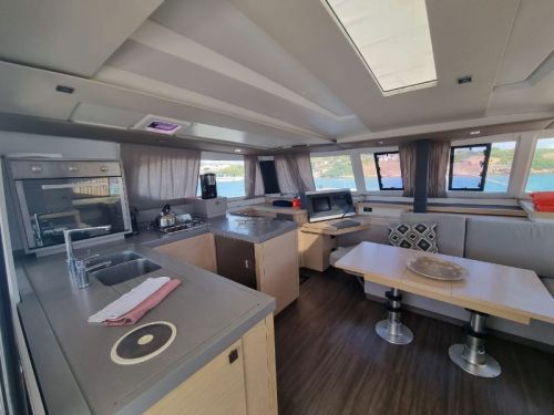 Fountaine Pajot Astrea 42