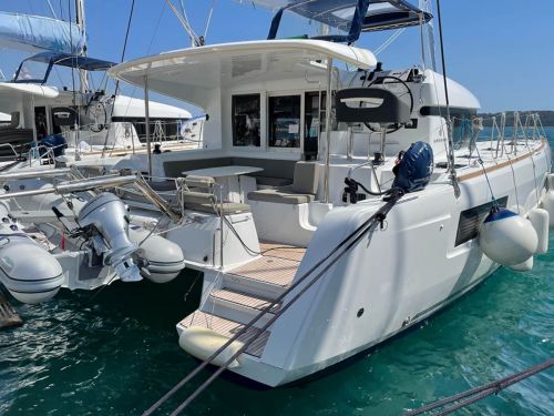 Lagoon 40