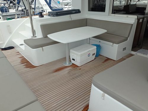 Lagoon 40
