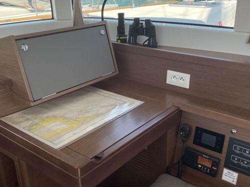Lagoon 40