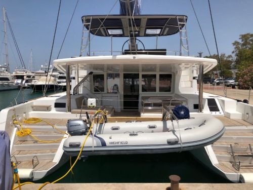 Lagoon 52