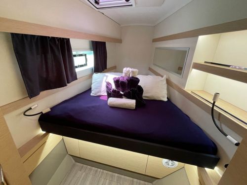 Fountaine Pajot Lucia 40