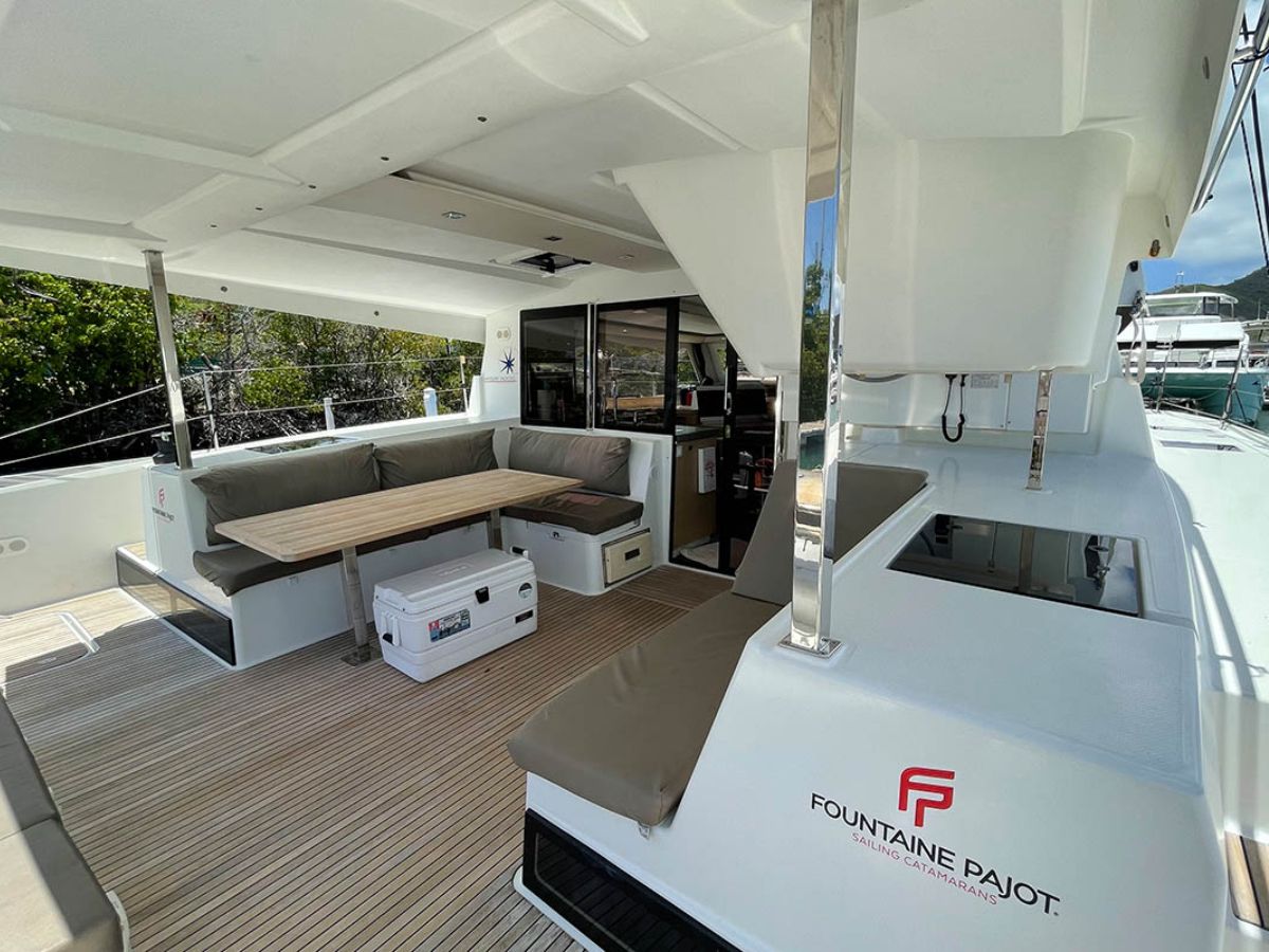 Fountaine Pajot Lucia 40