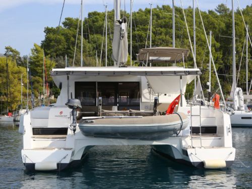 Fountaine Pajot Lucia 40