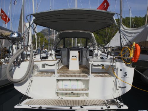 Beneteau Oceanis 38.1