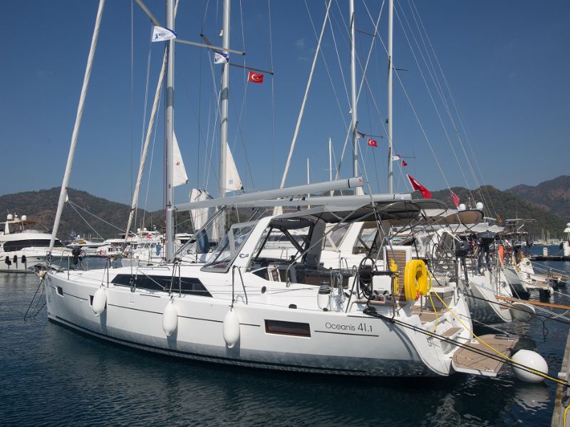 Beneteau Oceanis 41.1