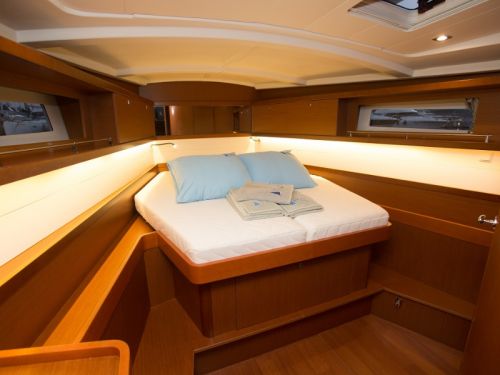 Beneteau Oceanis 45