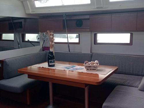 Beneteau Oceanis 51.1