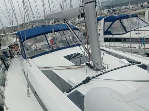 Beneteau Oceanis 51.1