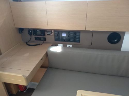 Beneteau Oceanis 35.1