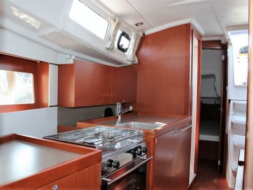 Beneteau Oceanis 35