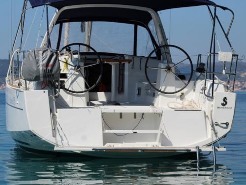 Beneteau Oceanis 35