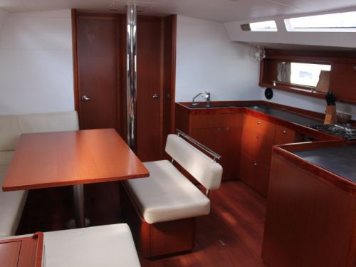 Beneteau Oceanis 48