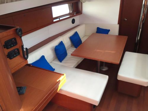 Beneteau Oceanis 48
