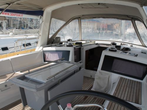Beneteau Oceanis 48