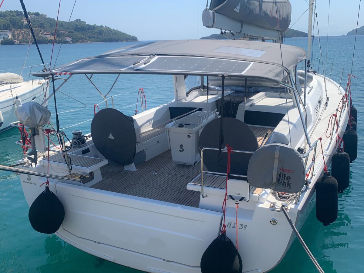 Beneteau Oceanis 51.1