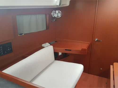 Beneteau Oceanis 41.1