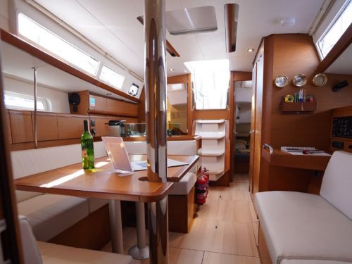 Jeanneau Sun Odyssey 389