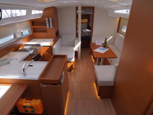 Jeanneau Sun Odyssey 410