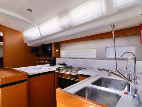 Jeanneau Sun Odyssey 440