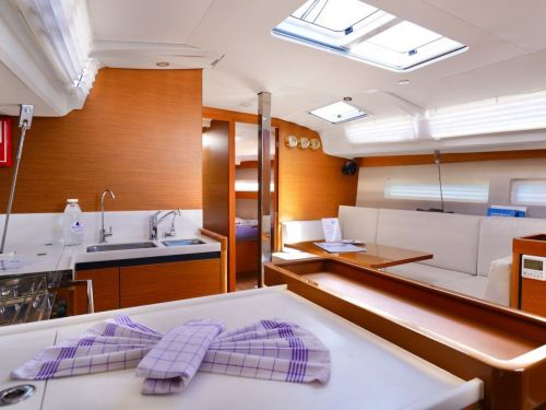 Jeanneau Sun Odyssey 440