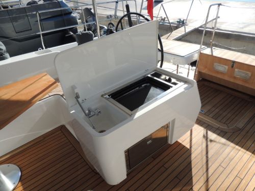 Hanse 675