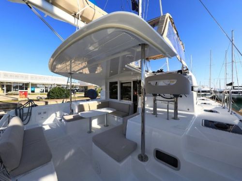 Lagoon 40