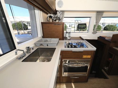 Lagoon 40