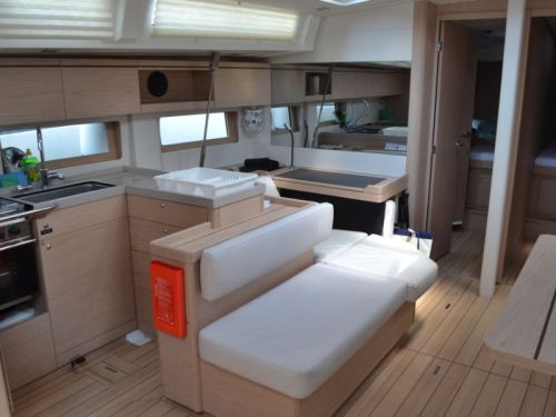 Beneteau Oceanis 51.1